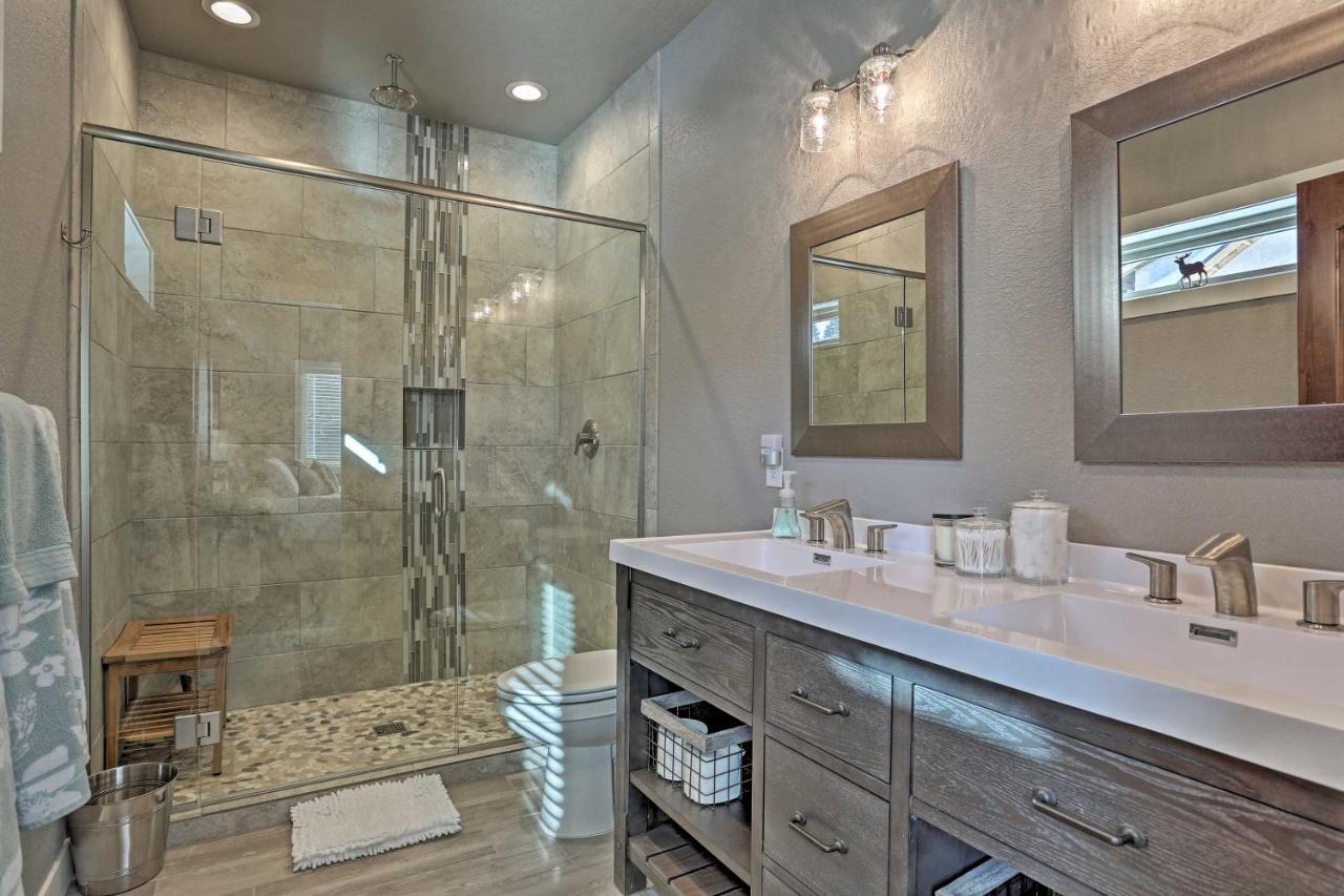 Lead Family Home With Hot Tub, 2 Mi To Deer Mountain Exterior photo